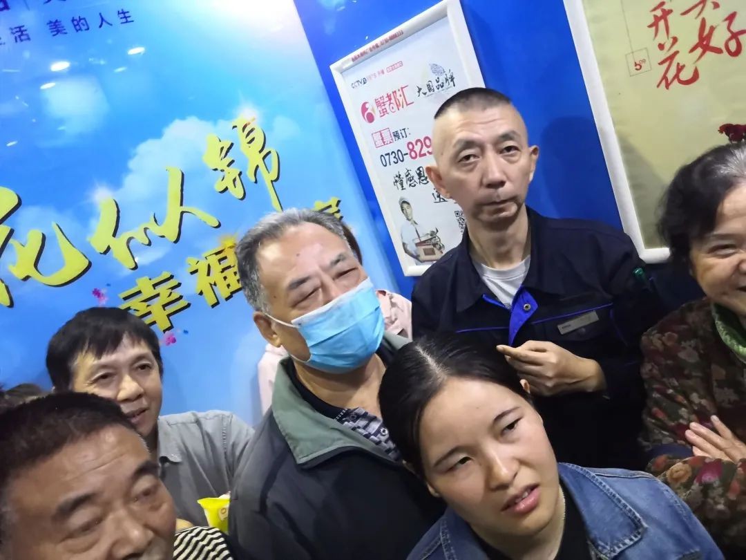 湖南鑫億電梯有限公司,湖南觀光電梯,加裝住宅電梯