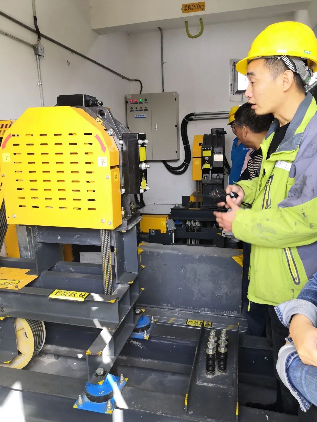 湖南鑫億電梯有限公司,湖南觀光電梯,加裝住宅電梯